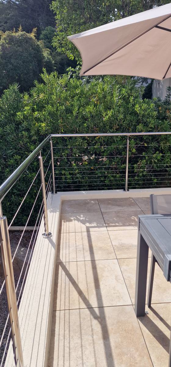 Terrasse, balcon ou encore escalier, n'attendez-plus pour sécuriser votre extérieur et faites appel à SHM 83 à Toulon