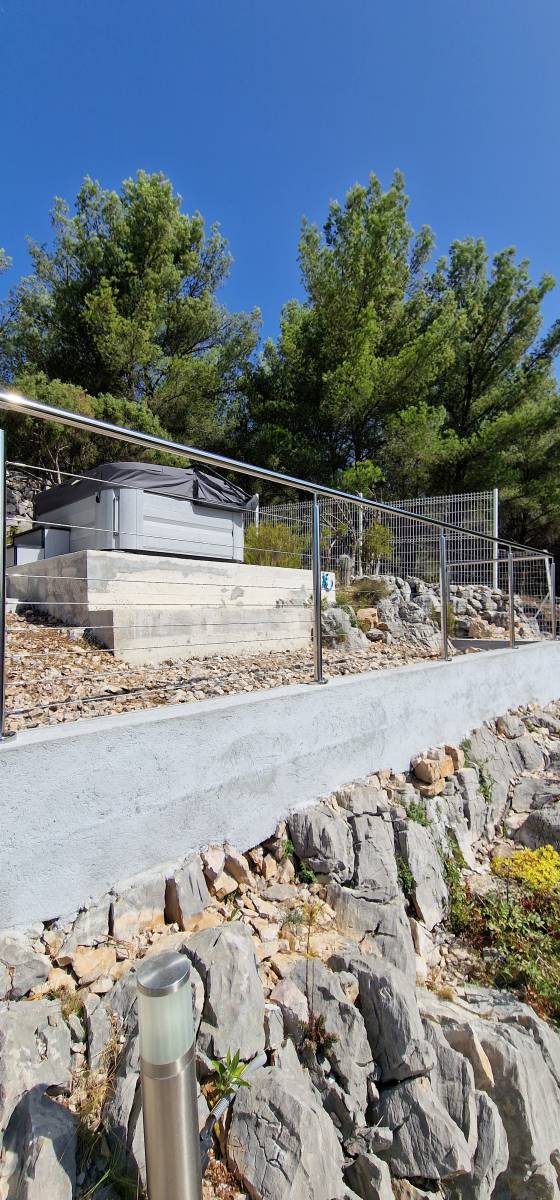 SHM 83, votre entreprise spécialisée dans la fabrication et l'installation de garde-corps sur-mesure à La Garde