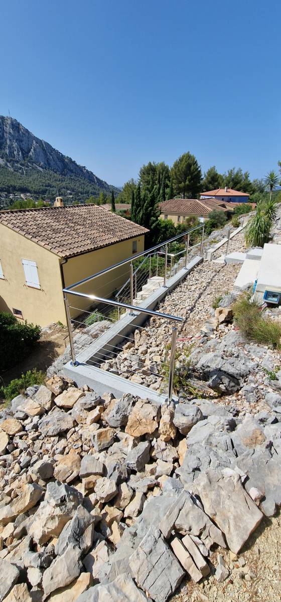SHM 83, votre entreprise spécialisée dans la fabrication et l'installation de garde-corps sur-mesure à La Garde
