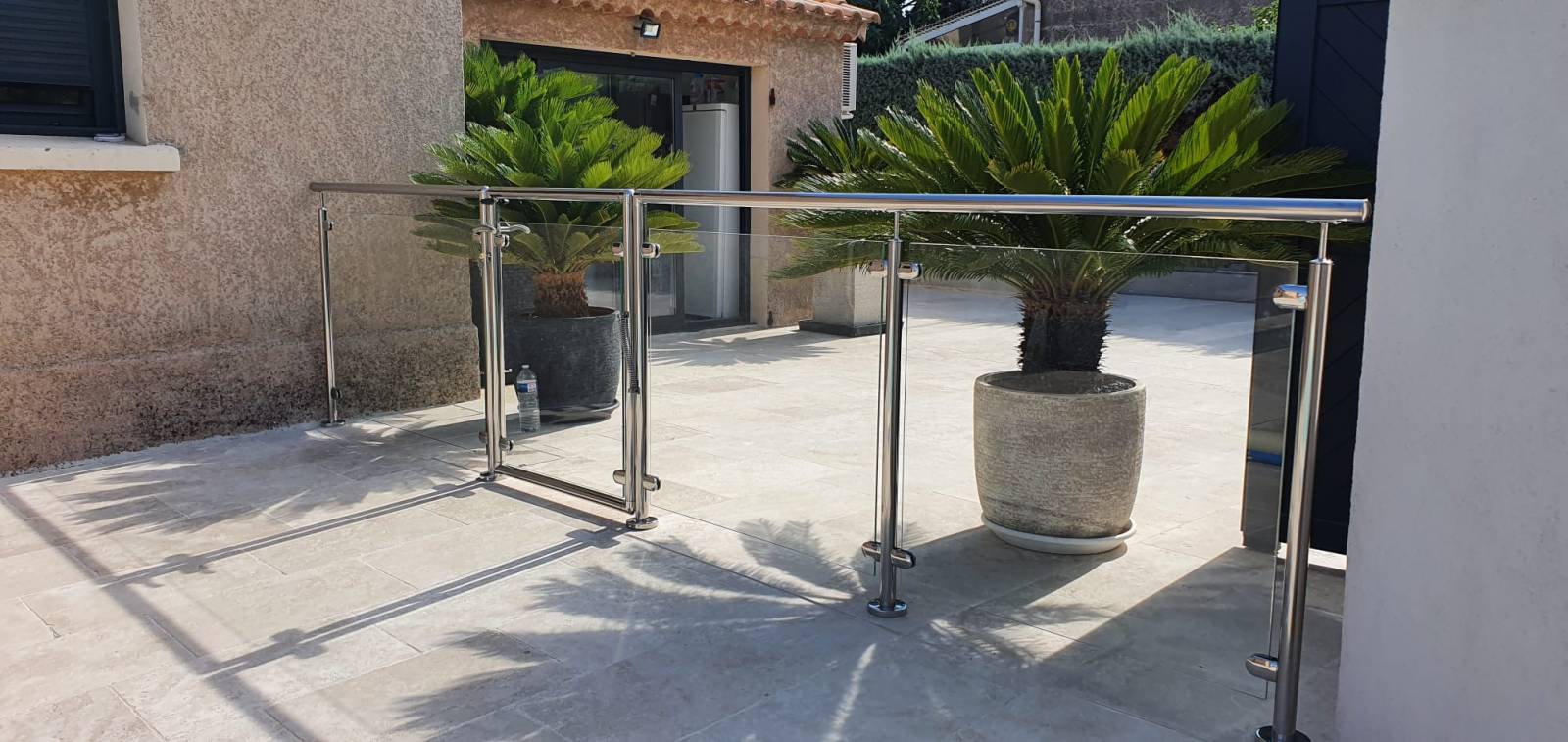 Installation de mains courantes à La Crau