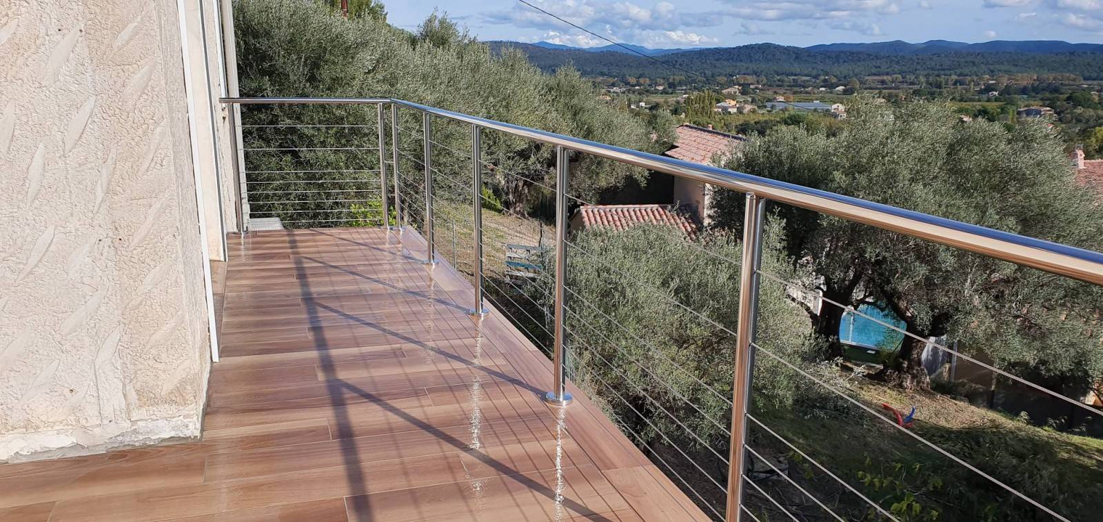 Rambarde en inox poli dans le Var à La Farlède