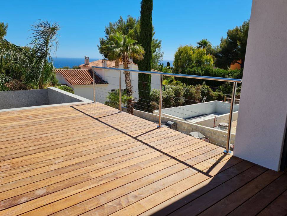 Garde-corps inox poli câble à Bandol