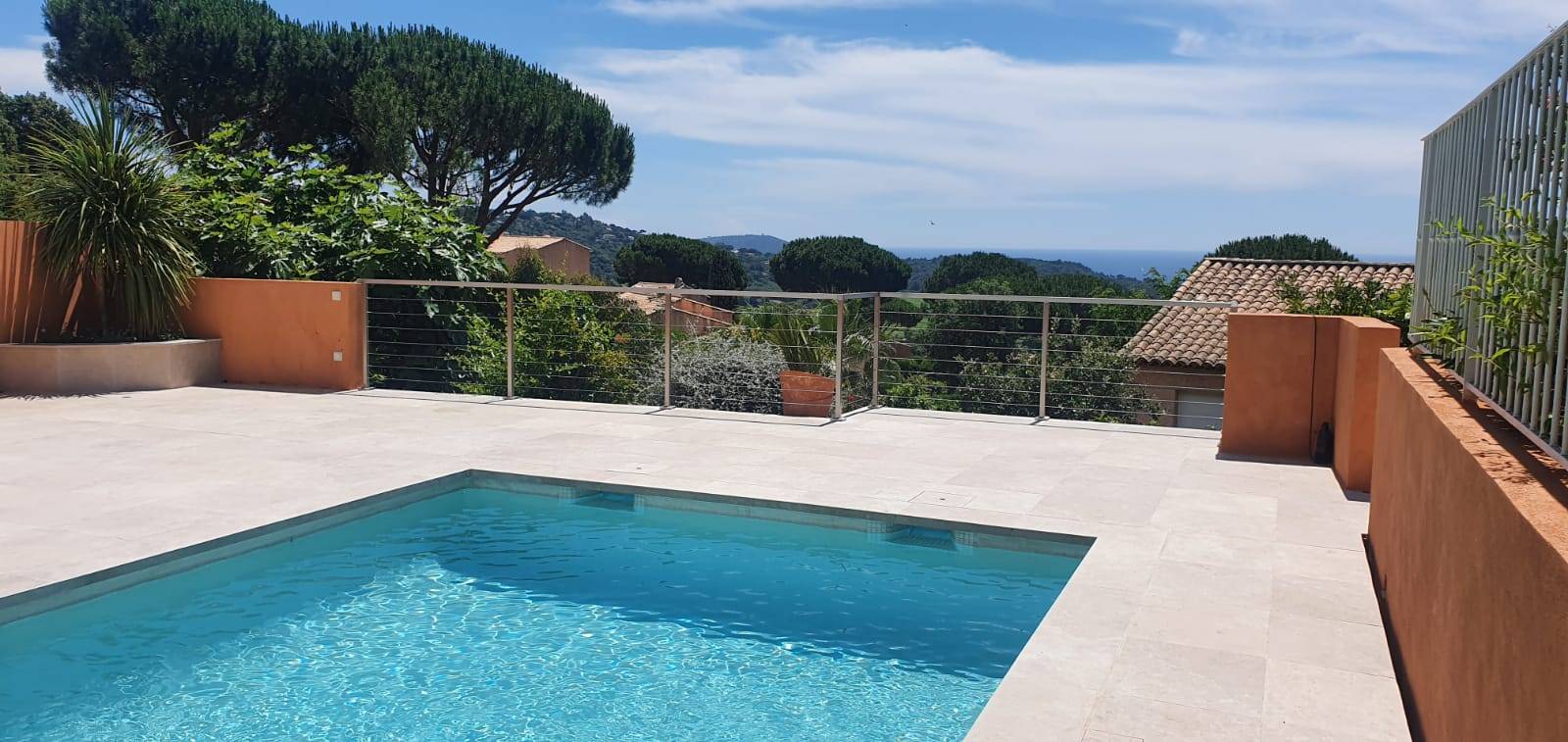 Fabricant de garde-corps alu et acier à Solliès-Pont 83210