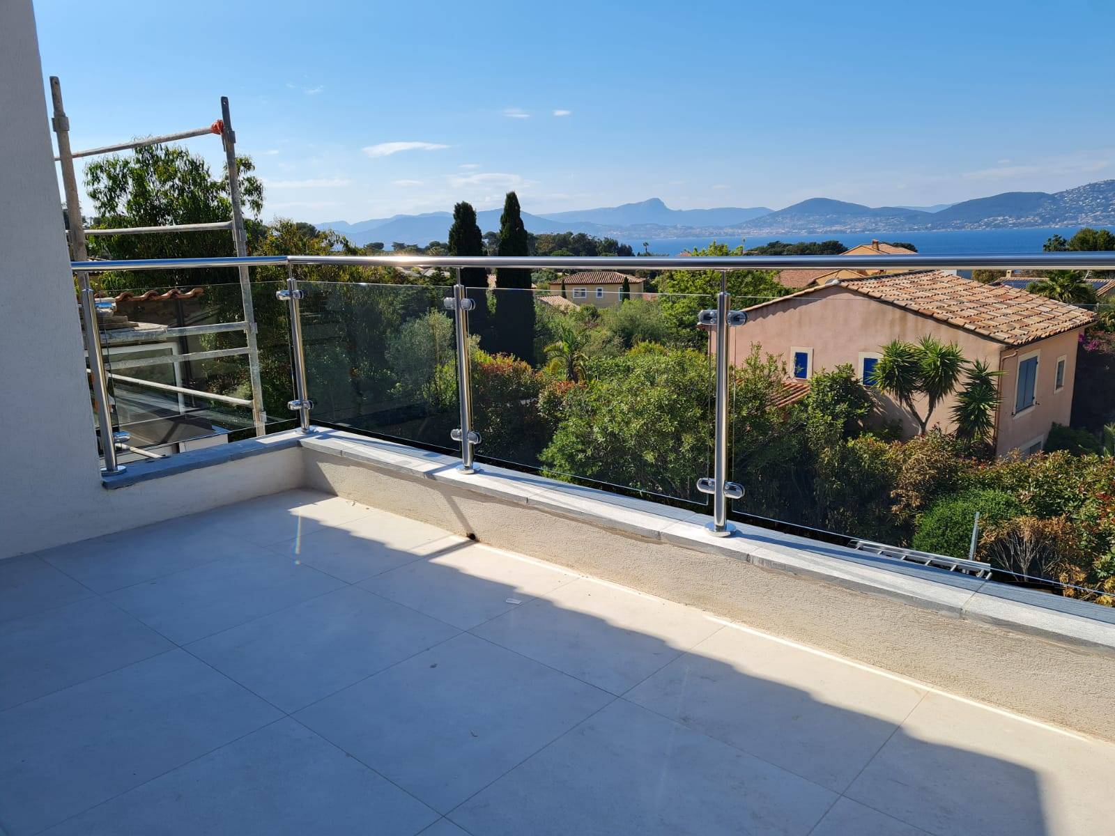 Garde-corps pour sécuriser une terrasse à Hyères