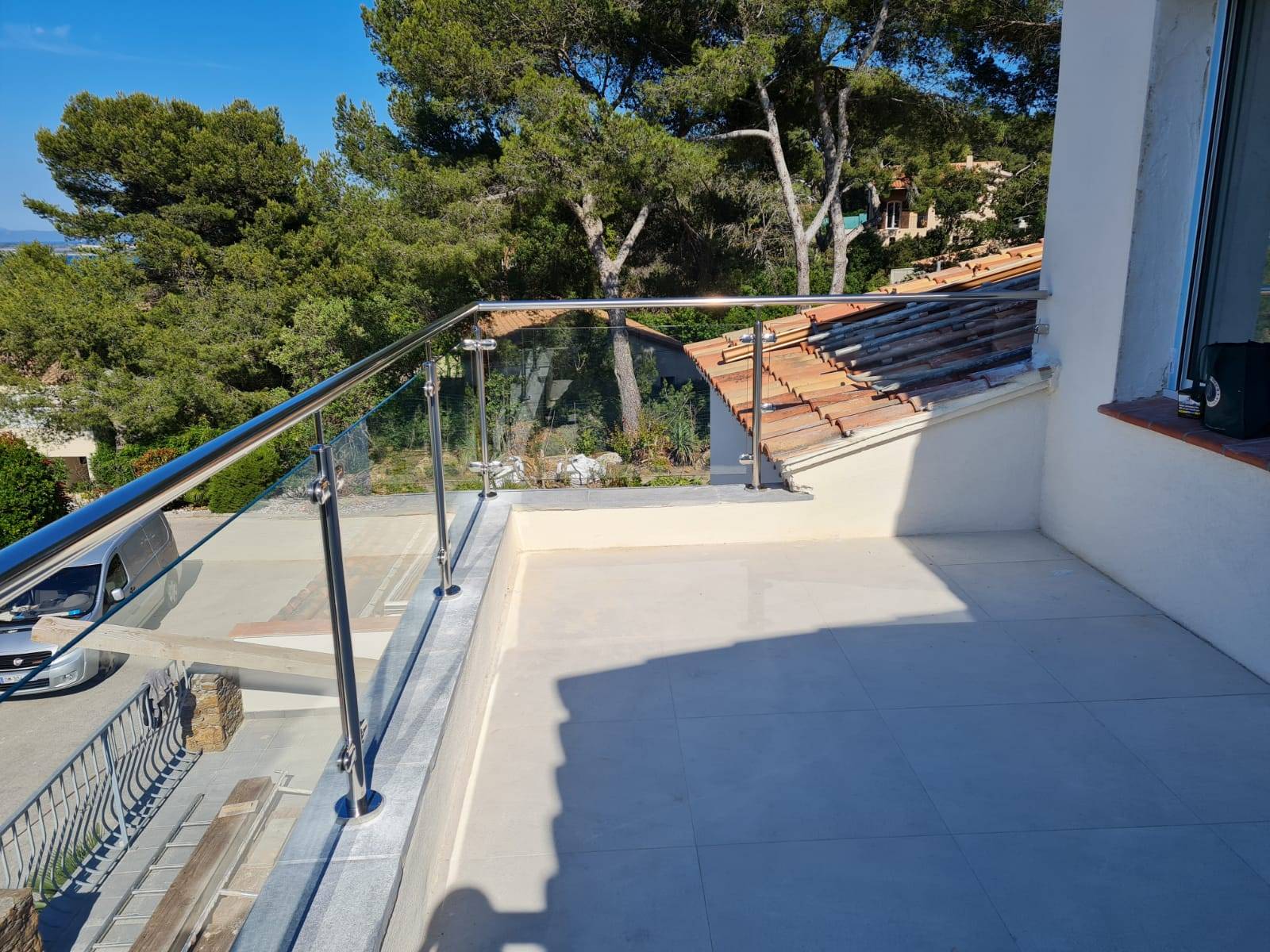Trouver un professionnel pour poser un garde-corps Hyères