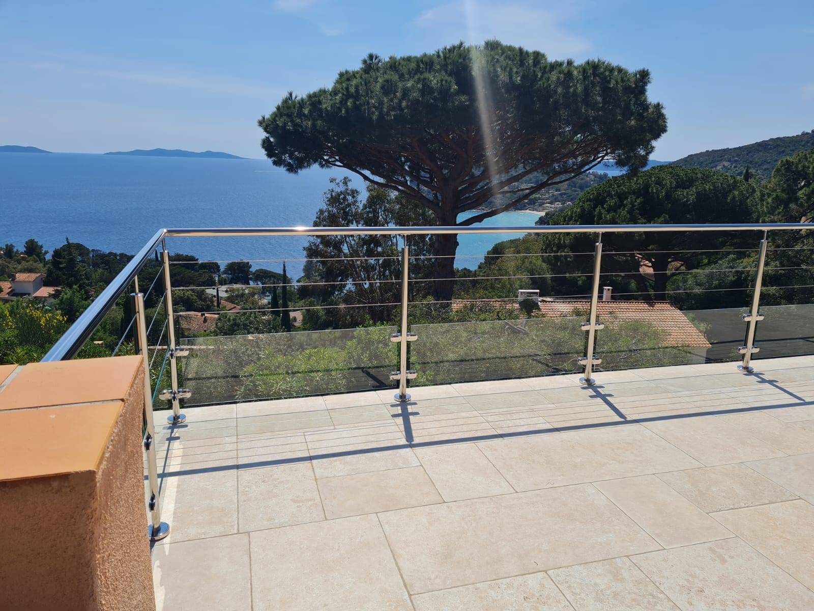 Tubes en inox poli à Toulon