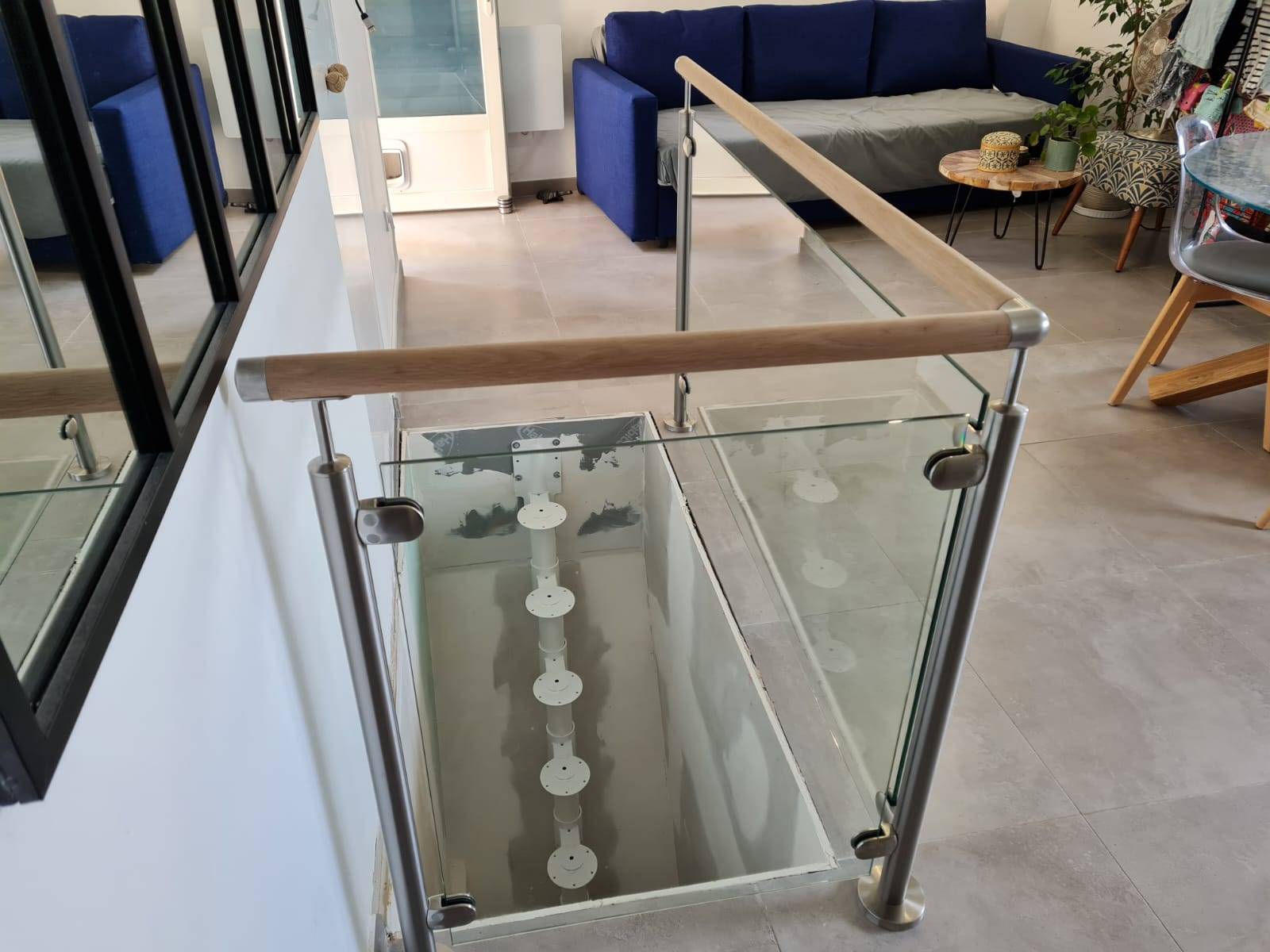 Inox brossé et verre à la Garde