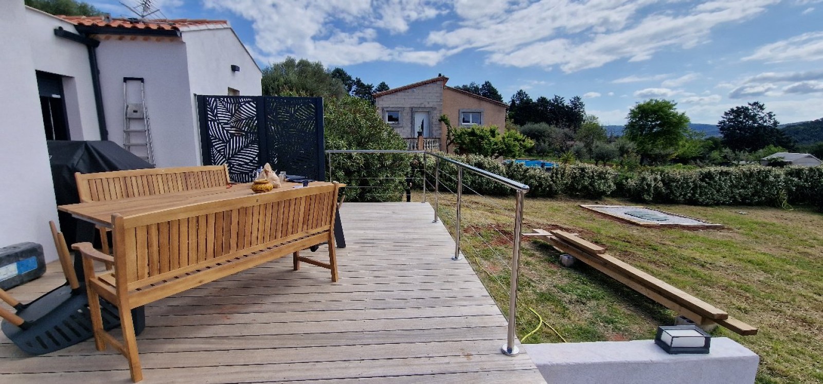 Nouveau chantier de garde-corps en inox poli et câbles à La Crau : une réalisation signée SHM