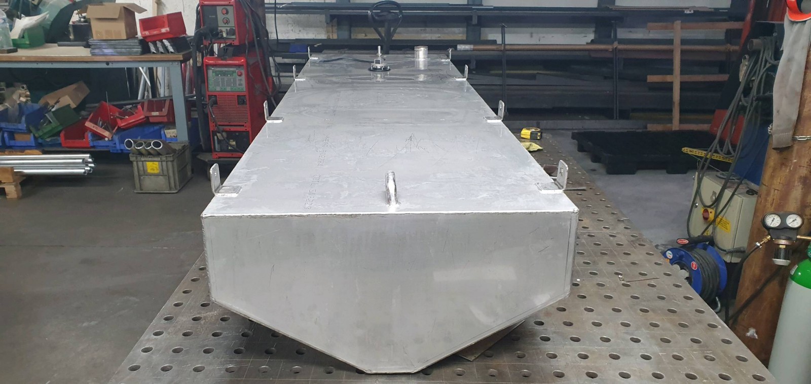 Solutions sur-mesure pour réservoirs métalliques à la Crau