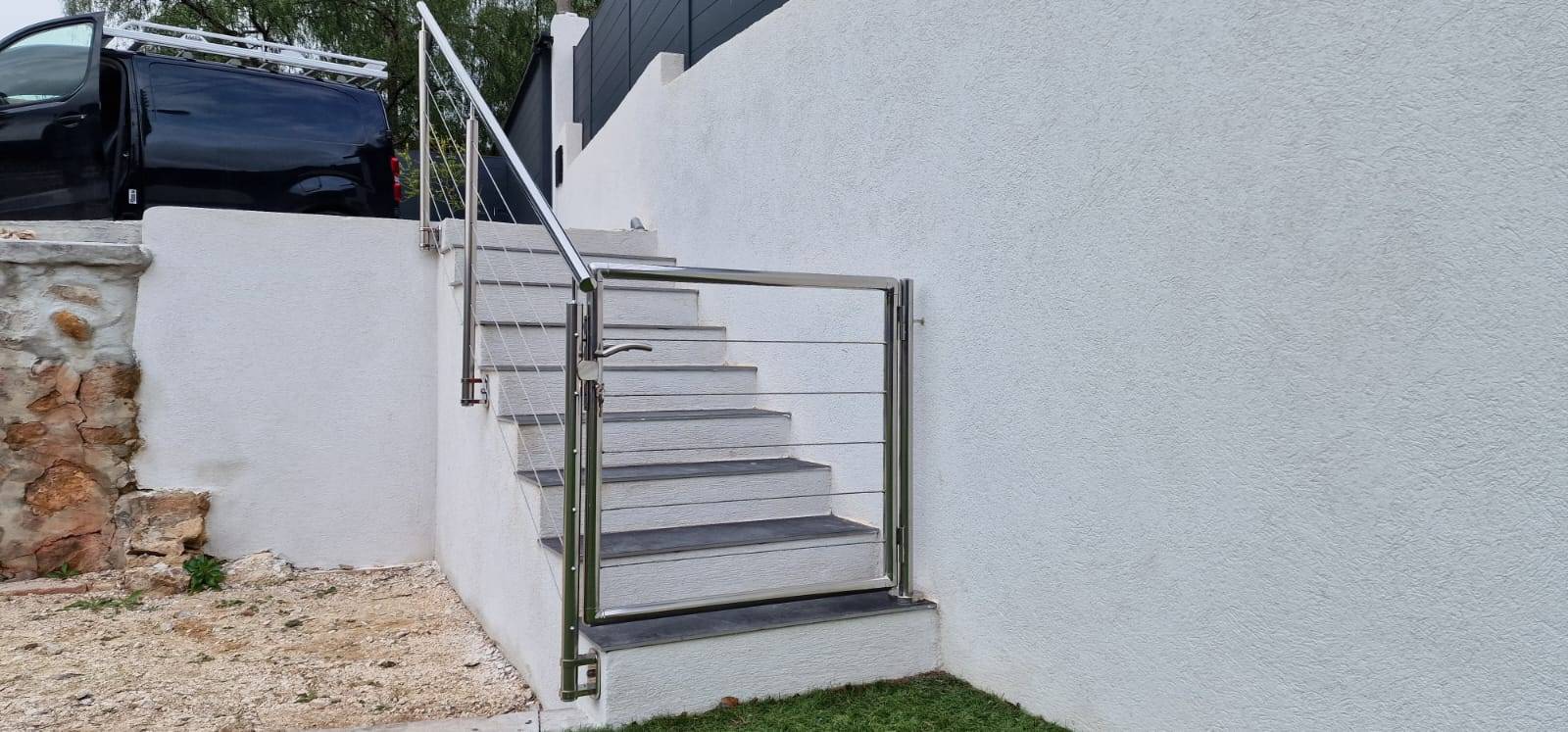Rampe escaliers Sollies-Pont