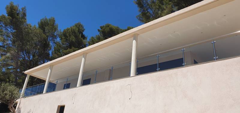 Garde corps en verre pour la vue Toulon
