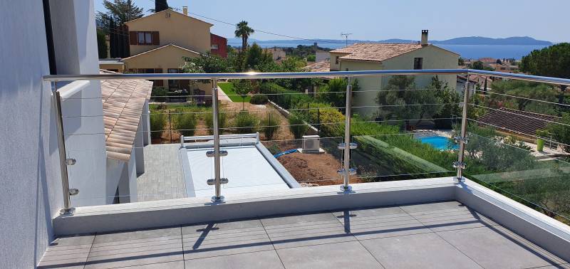 garde corps inox câble et verre à Toulon