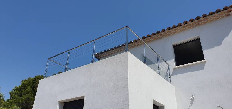 garde corps inox câble et verre à Toulon