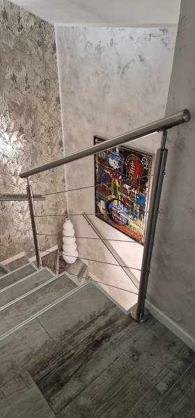 Sécurisation d'un escalier intérieur sur-mesure en inox brossé à Toulon