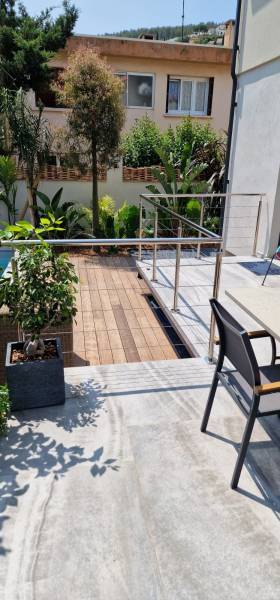 Protéger votre extérieur avec nos balustrades en inox et câbles sur-mesure dans le Var