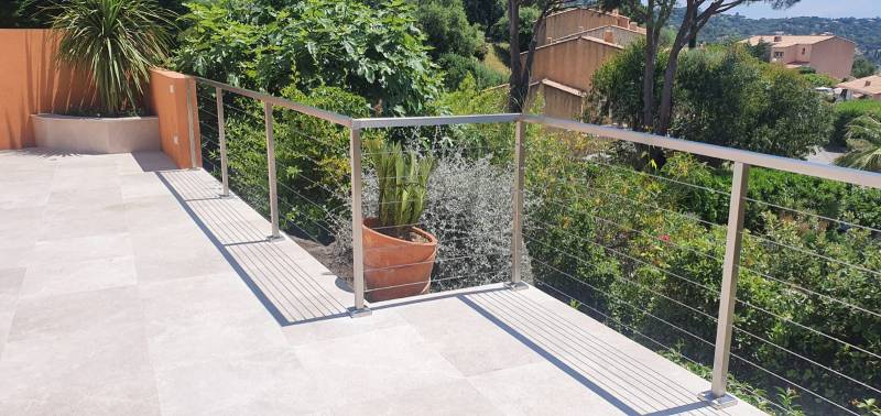Garde(corps inox/câble pour terrasse sur Toulon