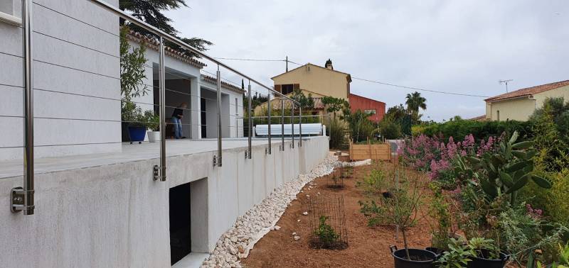 Garde corps en inox posé à l'anglaise à Hyères dans le 83