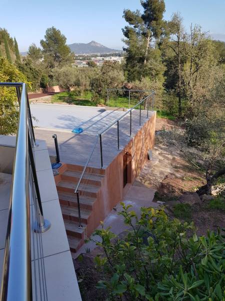Sécuriser une terrasse d'un garde-corps inox/câble à La Farlède