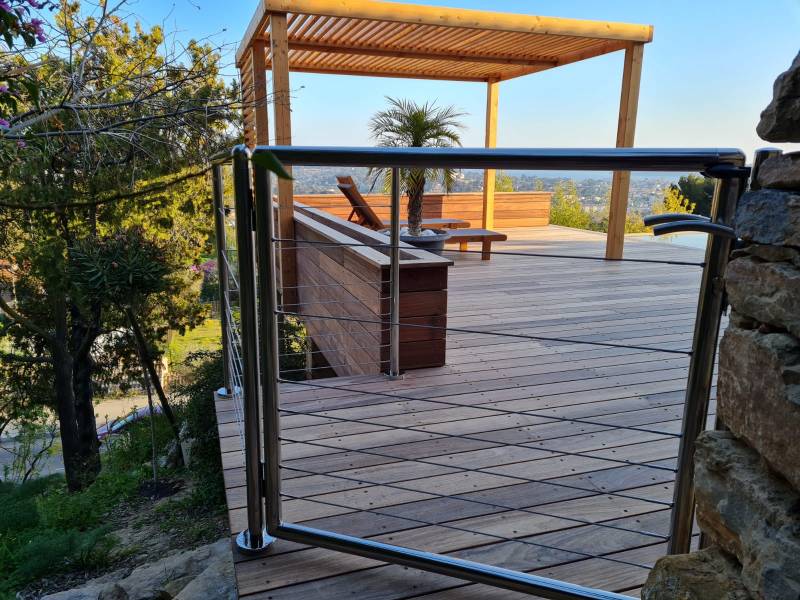 Garde-corps inox avec portillon à Toulon