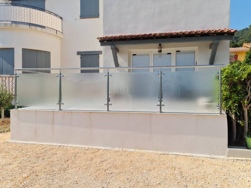 Notre zone d'activité pour ce service Installation d'une balustrade pour terrasse en hauteur à Sanary-sur-Mer