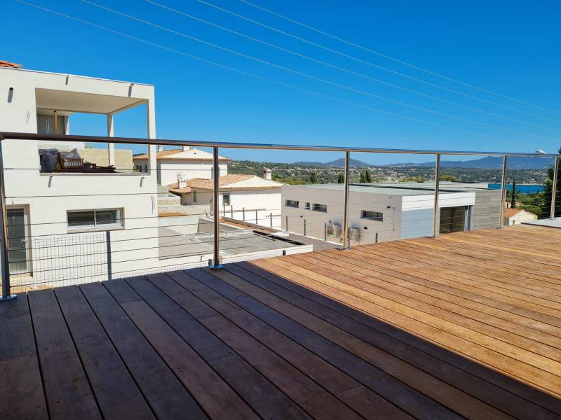 Garde-corps inox câble pour terrasse à Bandol