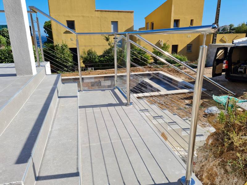Fabricant de garde-corps en inox dans le Var