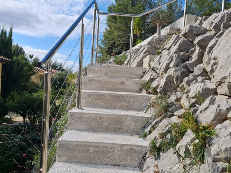 Sécuriser des escalier à Sollies Toucas