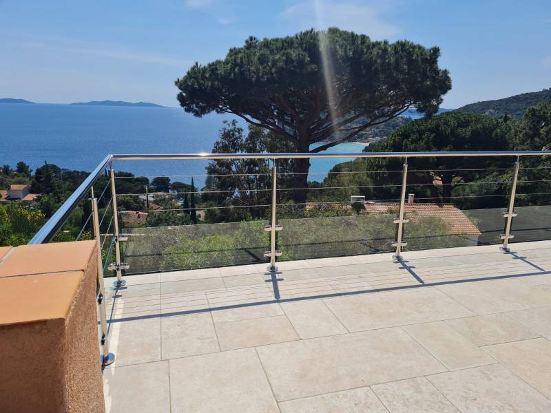 Tubes en inox poli à Toulon