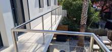 Notre zone d'activité pour ce service Sécuriser un balcon avec une balustrade extérieure à Hyères-les-Palmiers 83400
